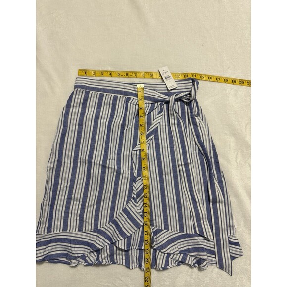 Loft Striped Ruffle Wrap Skirt Linen Blue White Striped Preppy Size 0 NWT - Picture 3 of 7